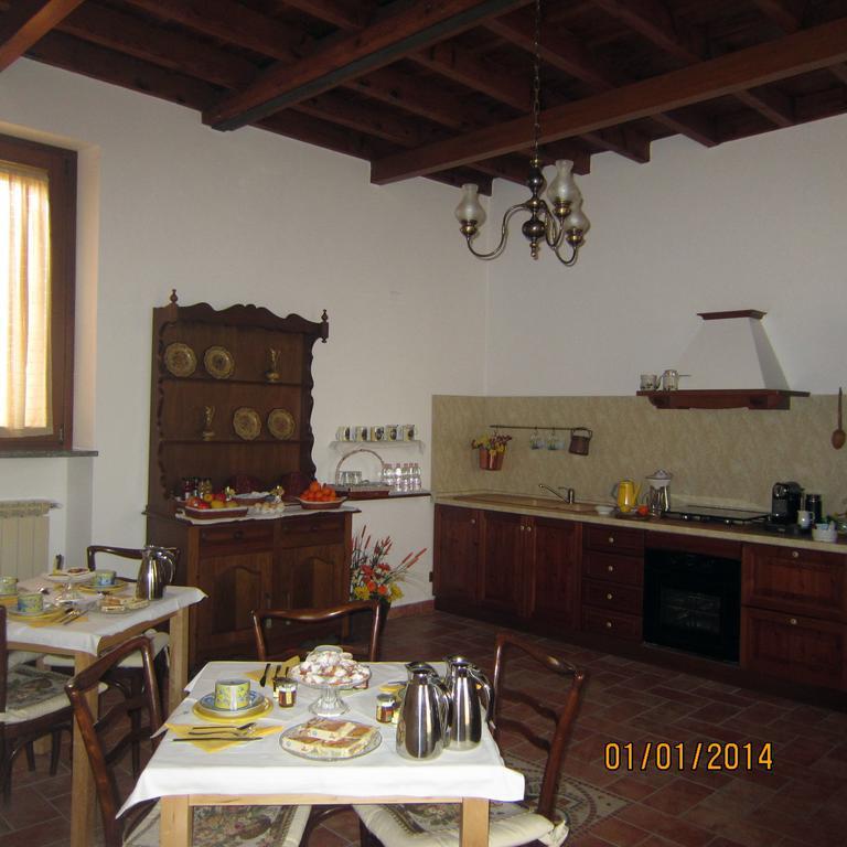 Bed And Breakfast Azienda Agricola Cascina Salazzara Magenta Chambre photo