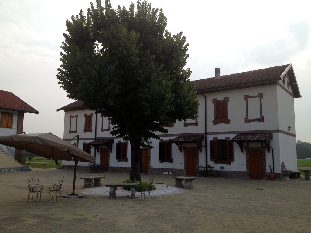 Bed And Breakfast Azienda Agricola Cascina Salazzara Magenta Extérieur photo